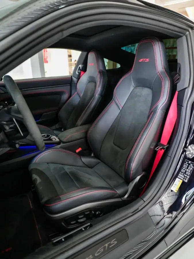 Porsche 911 Carrera GTS, foto 4 de 4